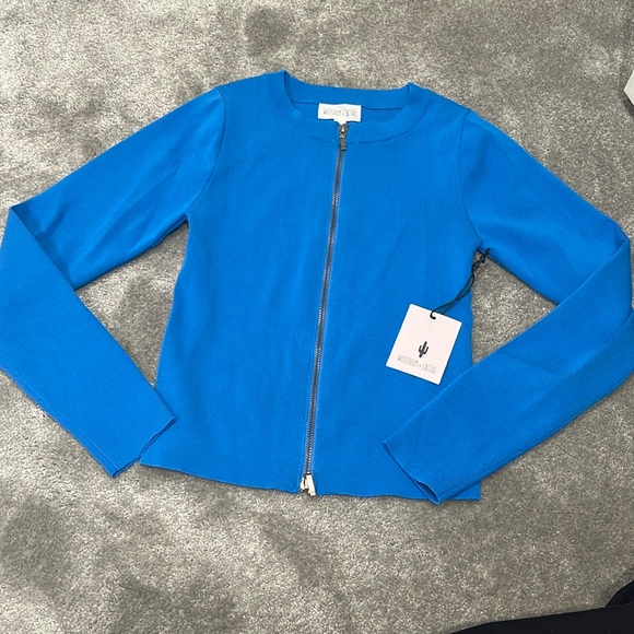 Sweatshirt - Picture 1 of 2